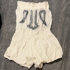 Elan White and Black Swim Coverup